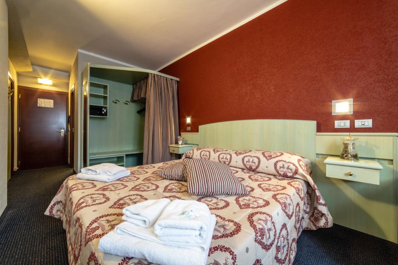 Hotel Astoria Breuil-Cervinia Exteriör bild