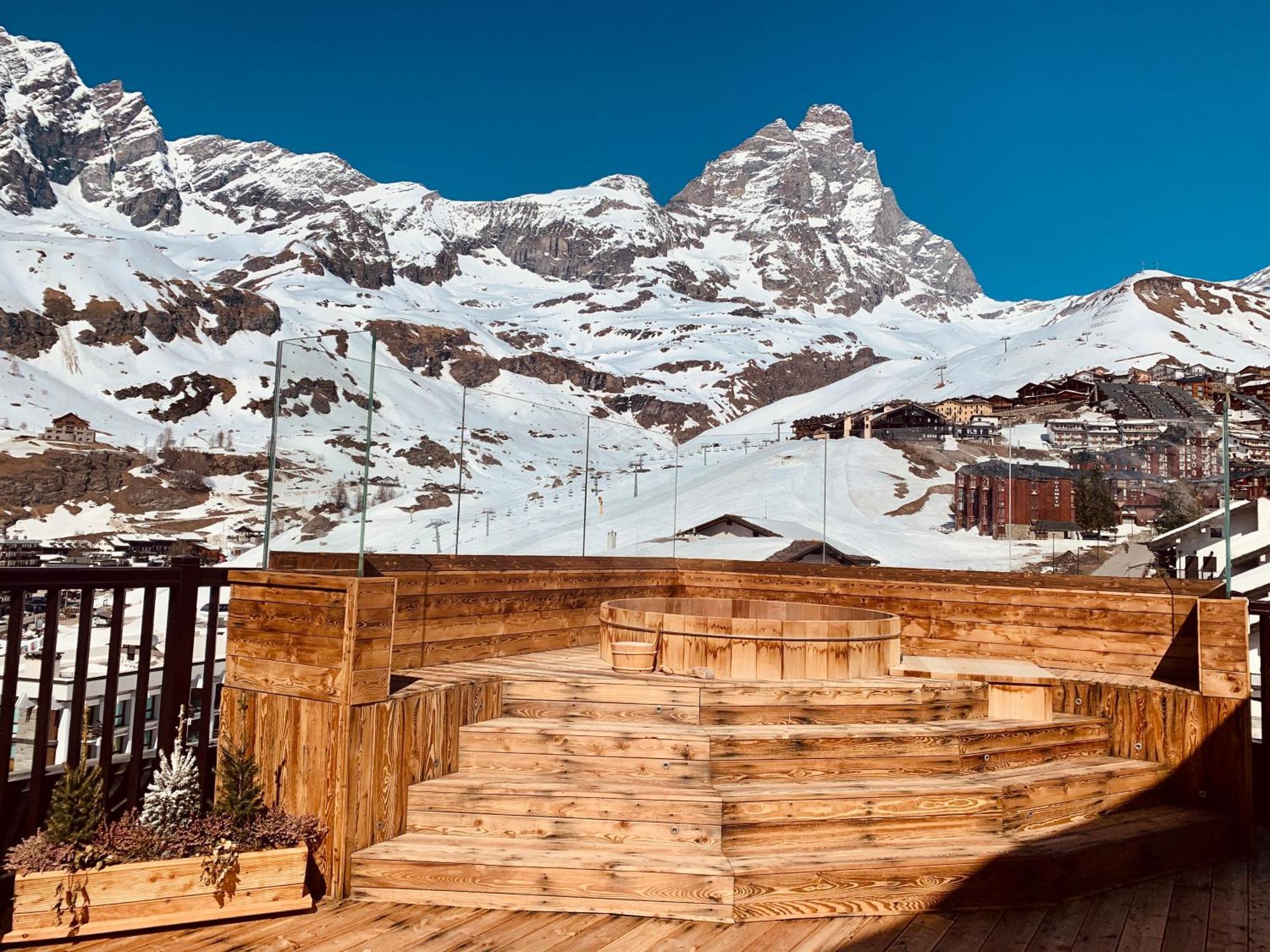 Hotel Astoria Breuil-Cervinia Exteriör bild